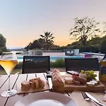 Exclusive Authentic Riviera - Private Pool, Petanque Court, Panoramic Mediterranean Sea & Esterel Mountain Views Saint-Raphaël