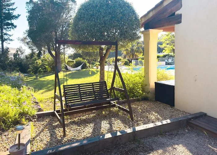 Villa Exclusive Authentic Riviera - Private Pool, Petanque Court, Panoramic Mediterranean Sea & Esterel Mountain Views Saint-Raphaël