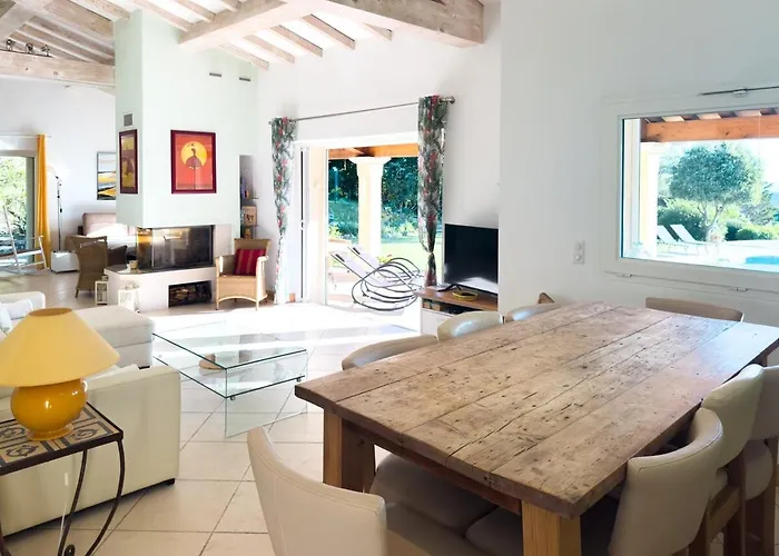 Villa Exclusive Authentic Riviera - Private Pool, Petanque Court, Panoramic Mediterranean Sea & Esterel Mountain Views