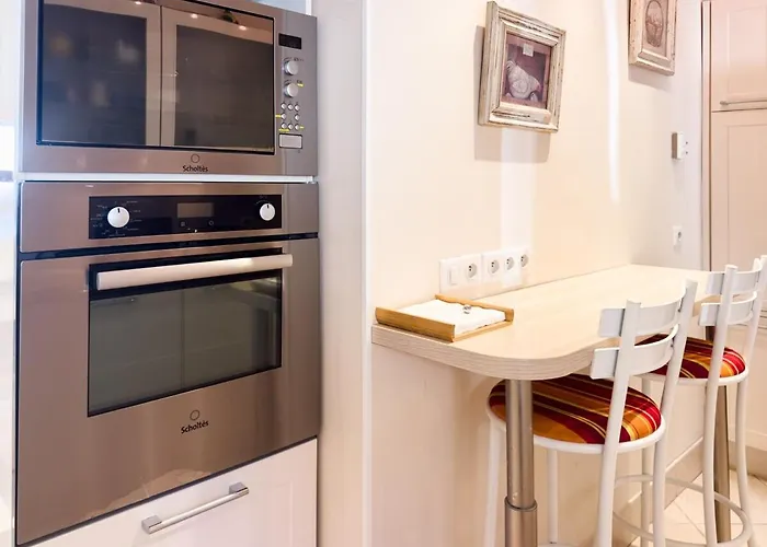 Exclusive Authentic Riviera - Private Pool, Petanque Court, Panoramic Mediterranean Sea & Esterel Mountain Views Villa *