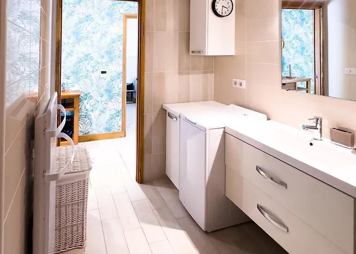 Villa Exclusive Authentic Riviera - Private Pool, Petanque Court, Panoramic Mediterranean Sea & Esterel Mountain Views *