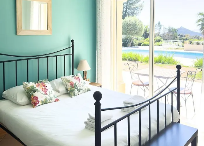 Exclusive Authentic Riviera - Private Pool, Petanque Court, Panoramic Mediterranean Sea & Esterel Mountain Views Saint-Raphaël