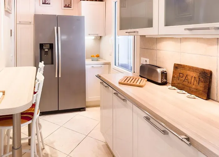 Exclusive Authentic Riviera - Private Pool, Petanque Court, Panoramic Mediterranean Sea & Esterel Mountain Views Villa