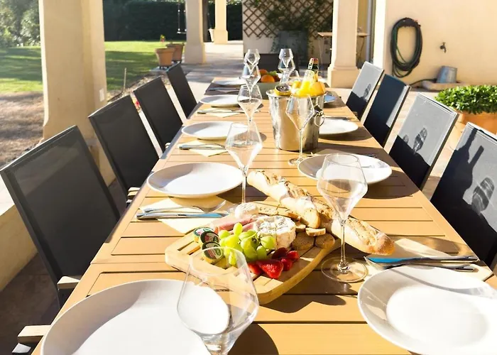 Villa Exclusive Authentic Riviera - Private Pool, Petanque Court, Panoramic Mediterranean Sea & Esterel Mountain Views Saint-Raphaël