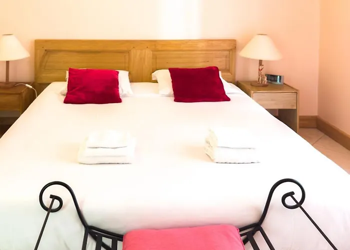 Exclusive Authentic Riviera - Private Pool, Petanque Court, Panoramic Mediterranean Sea & Esterel Mountain Views