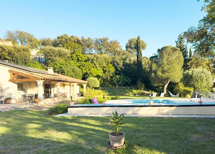 Exclusive Authentic Riviera - Private Pool, Petanque Court, Panoramic Mediterranean Sea & Esterel Mountain Views Villa Saint-Raphaël